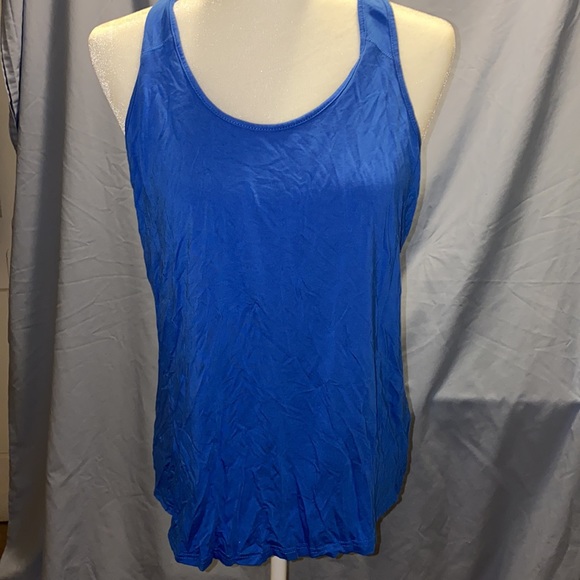 Workout tank tops - Picture 7 of 8